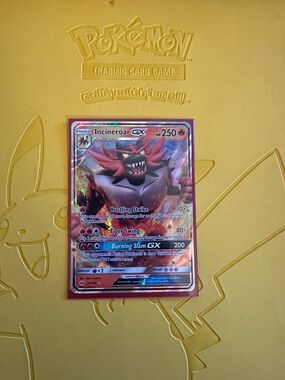 Pokémon Incineroar GX Holo Rare Trading Card - Red & Black